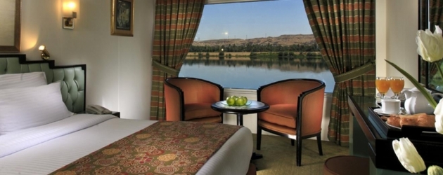 3 noches y 4 Dias de Crucero en el Lago Nasser desde Abu Symbel a Aswan